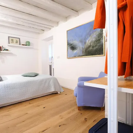 Porta Venezia Charming Apartment